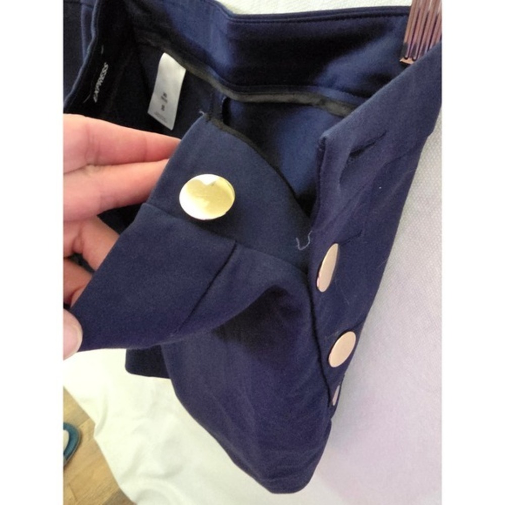 Express Midi High Rise Navy Sailor Shorts 18 Gold Buttons Classic Nautical - Picture 8 of 9